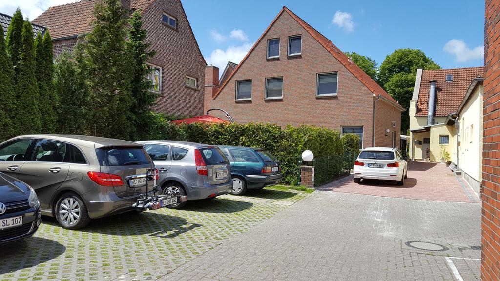 Hotel Drostenhof Garni Esens Kültér fotó